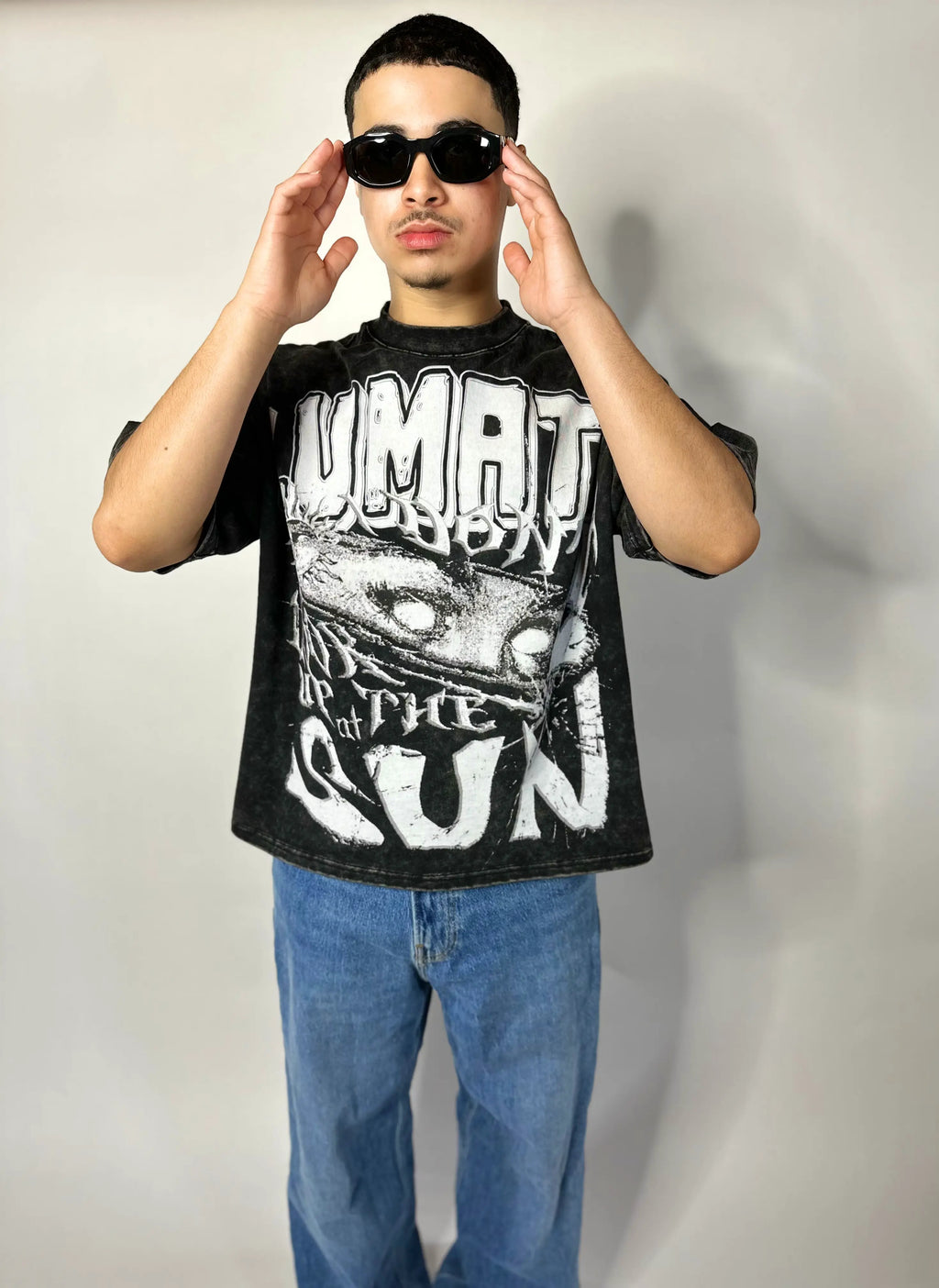 "I DONT LOOK UP AT THE SUN" TEE